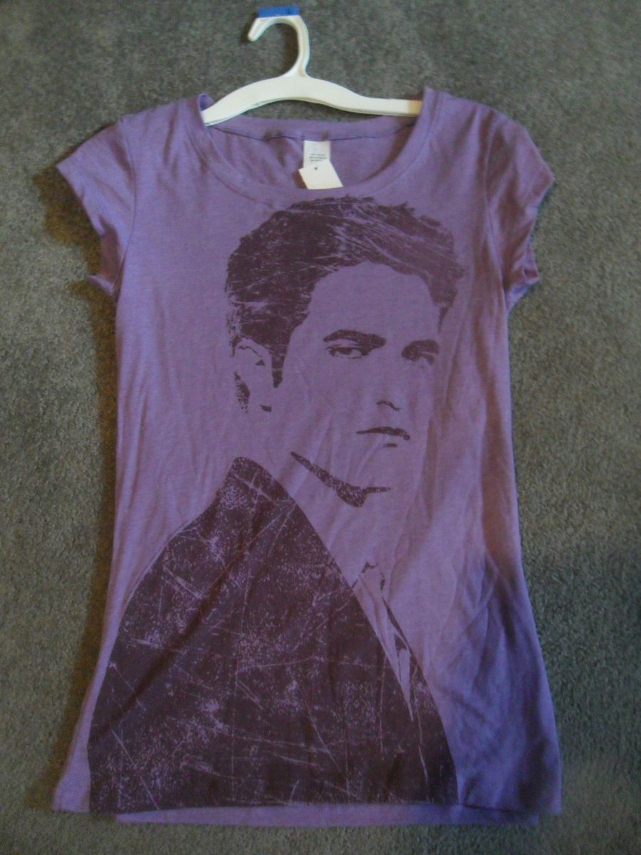 WOMENS NWT TWILIGHT T SHIRT SZ. L EDWARD AWESOME