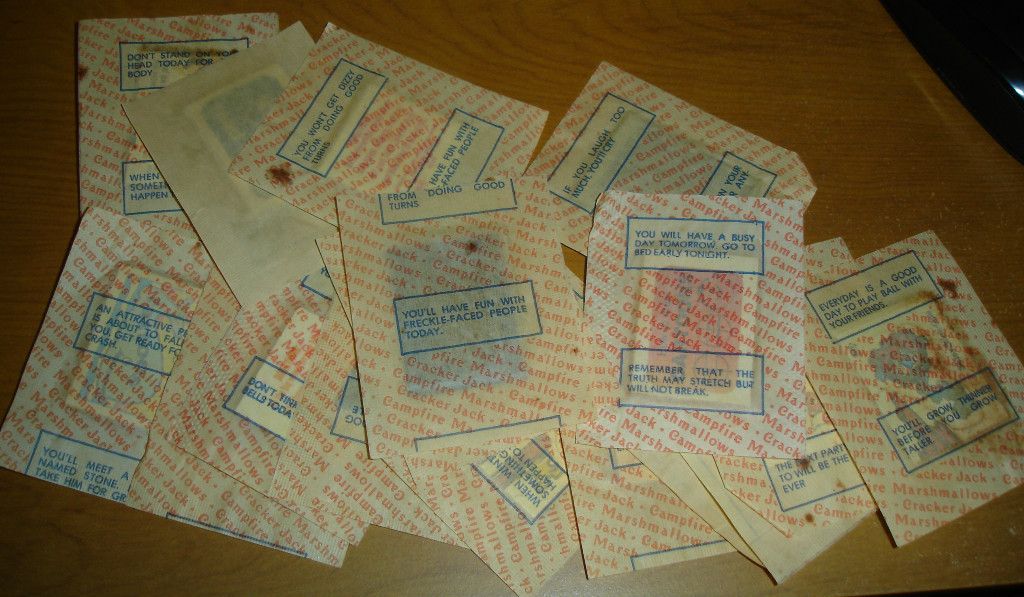 25 Unopened 1970s Cracker Jack Prizes Very Nice and RARE Theyre Back