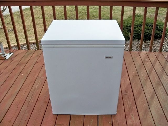 Frigidaire Chest Freezer Model MFC05M0BW5