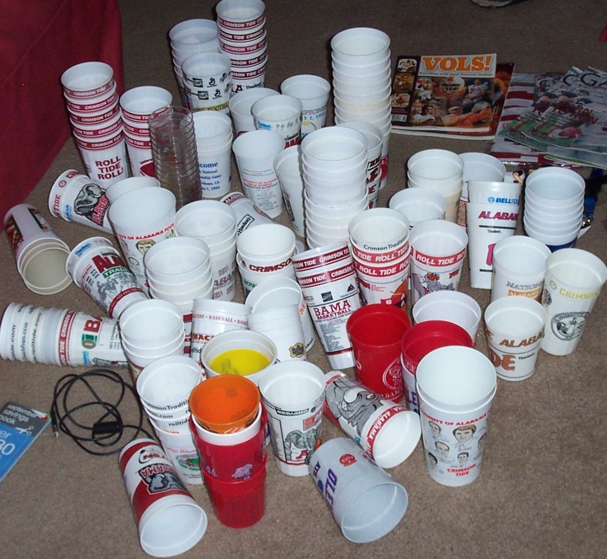 Alabama Crimson Tide Huge Lot of Collectors Cups 1970s 1980S1990s