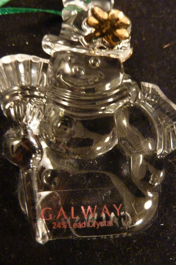 GALWAY IRISH CRYSTAL IRISH SNOWMAN ORNAMENT MINT