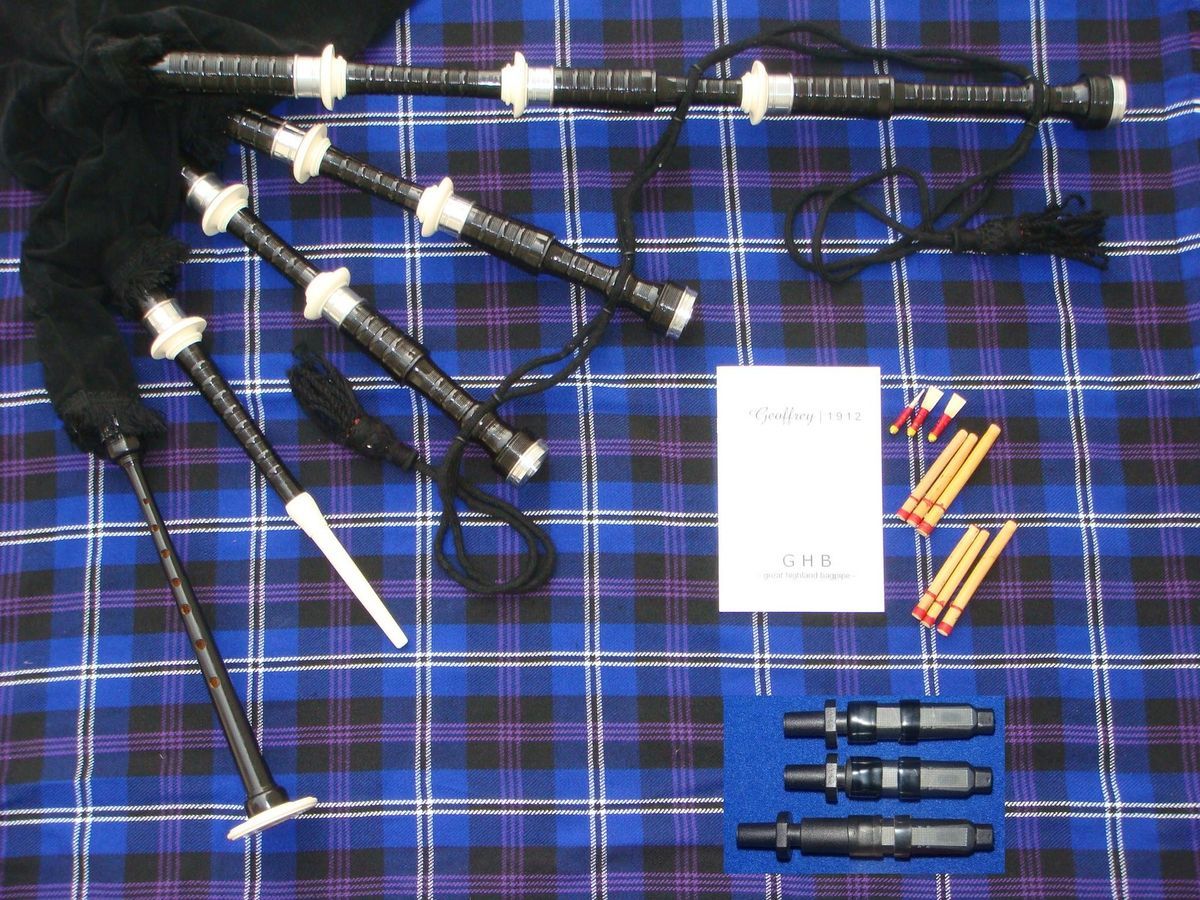 Geoffrey Highland Rose Wood Bagpipe Black Colour BPR11