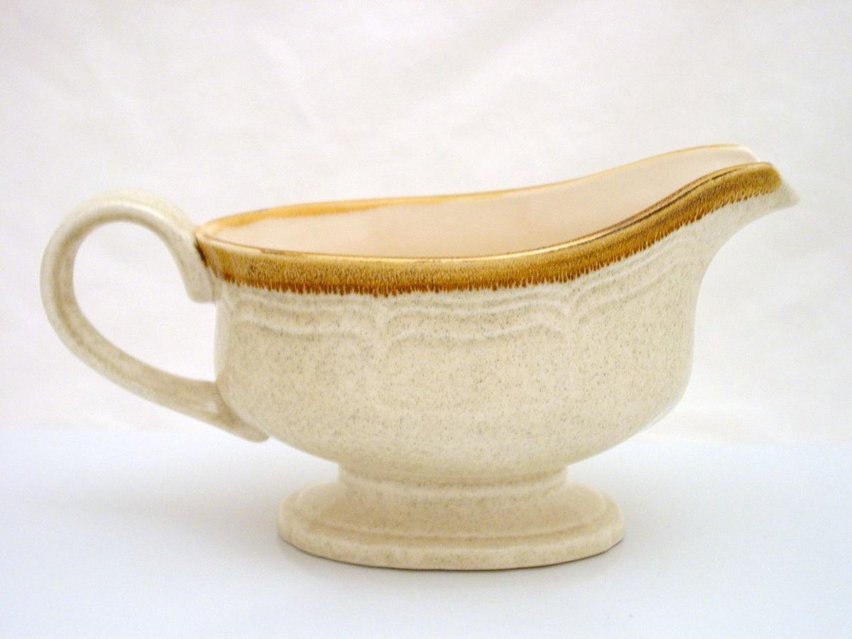 Mikasa Garden Club EC 400 Plain Gravy Boat Only