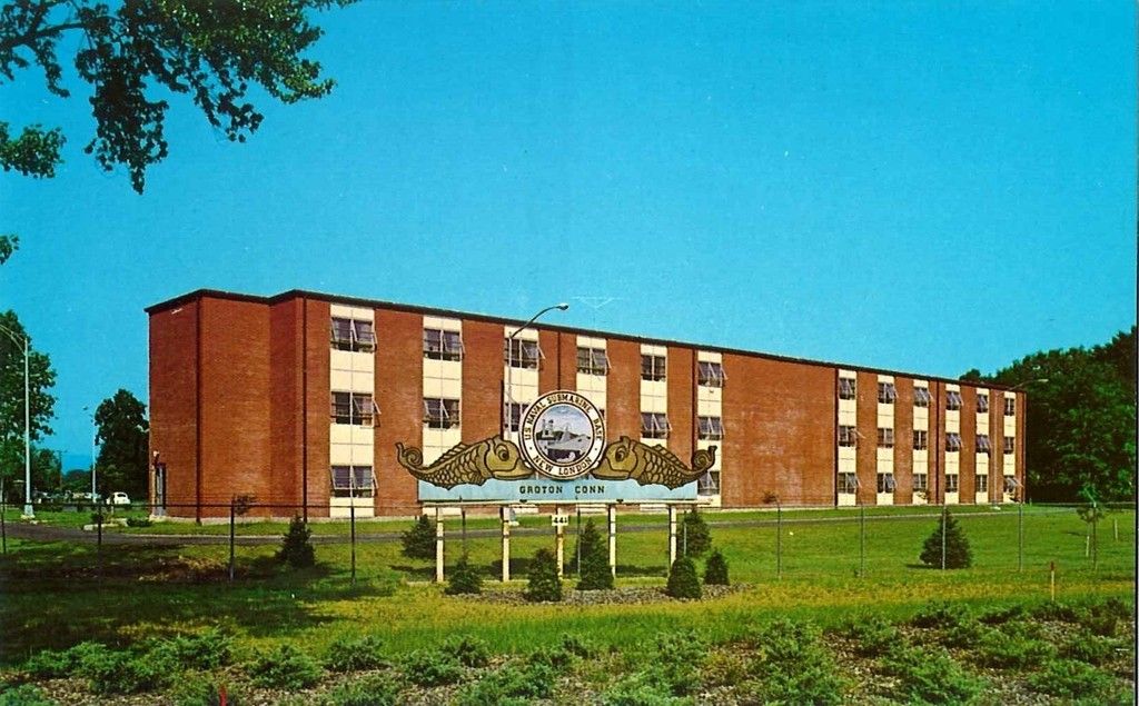 Naval Submarine Base New London Groton Ct – Vintage Postcard