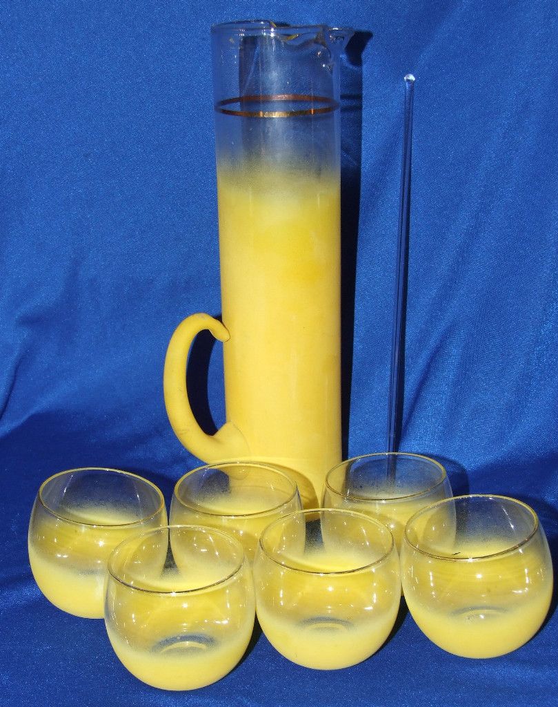 Nice Bar Set Yellow Glass Pitcher and 6 Cocktail Glasses Tropical Look