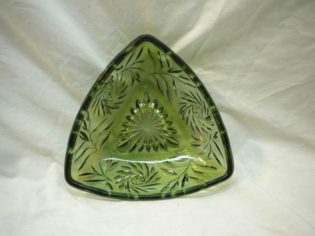 Hazel Atlas Green Glass Triangle Candy Dish No Lid