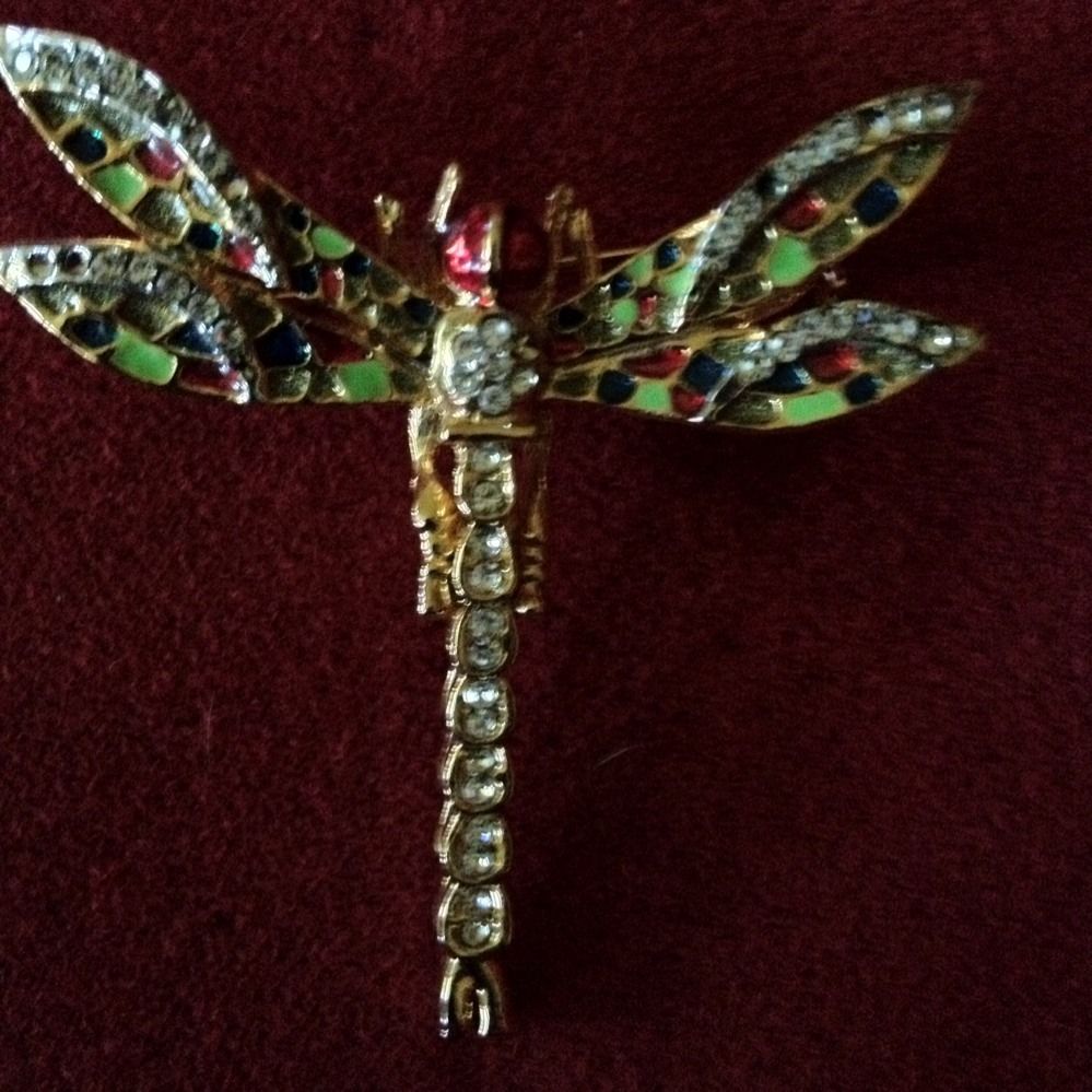 Vintage Brooche w Rhinestone Enamel w Goldtone Dragfly