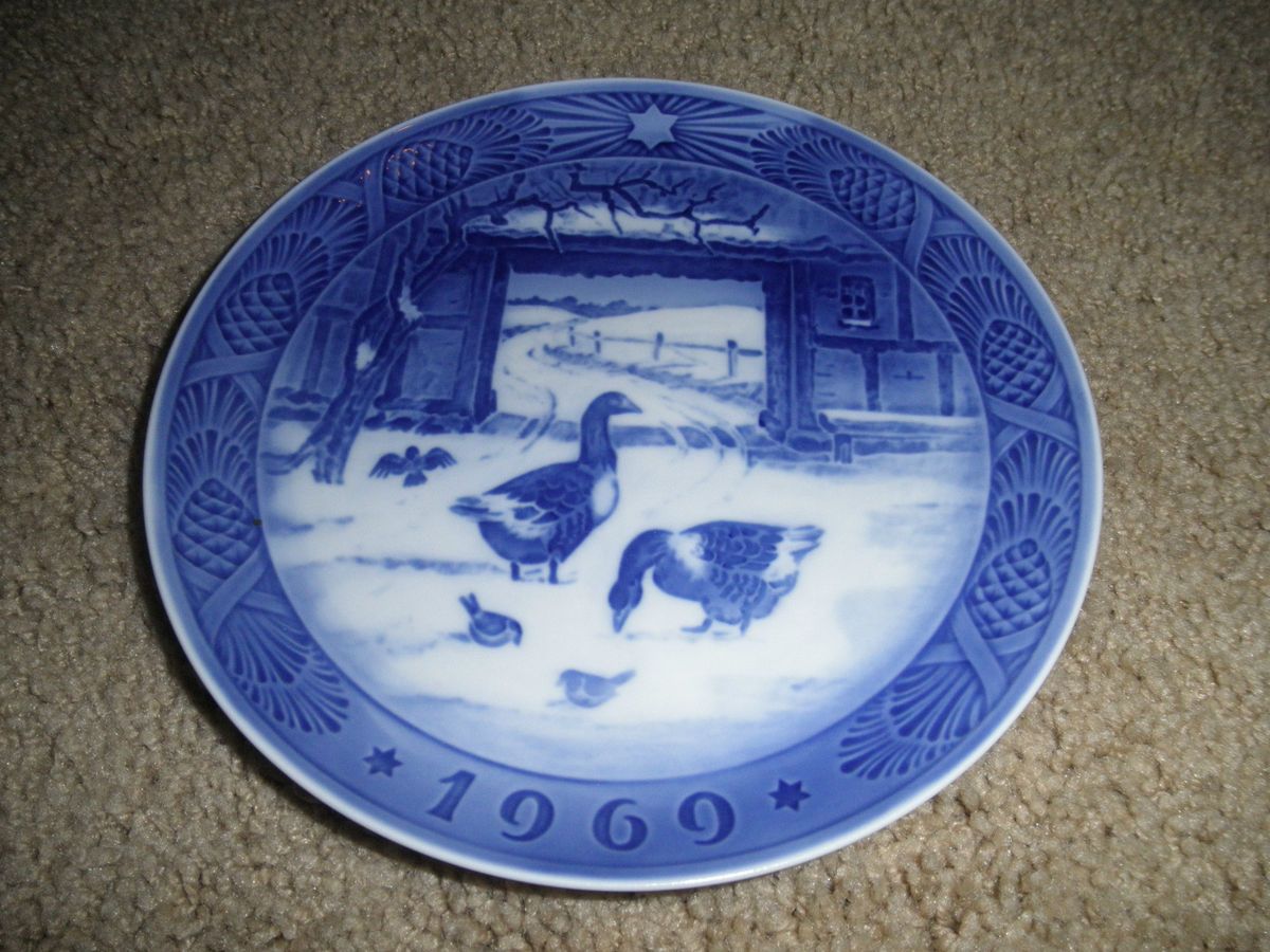 1969 Royal Copenhagen Christmas Plate in The Old Farmyard