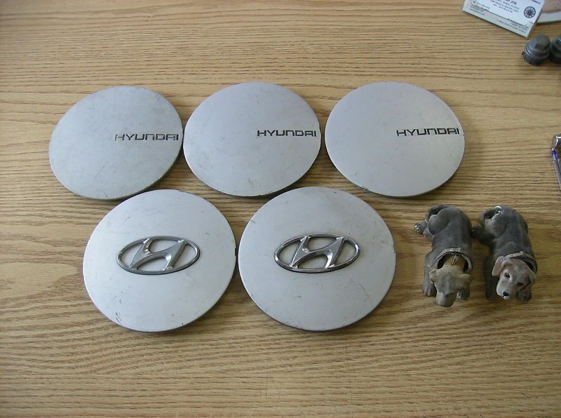 Lot of Hyundai Scoupe Alloy Wheel Center Caps Hubcaps