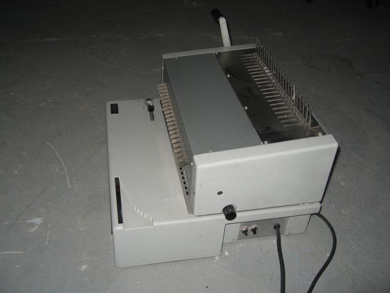 Ibico EPK 21 Plastic Comb Binding Machine