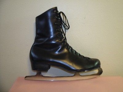 CCM Leather Figure Skating Ice Skates U s Size 9 M MenS