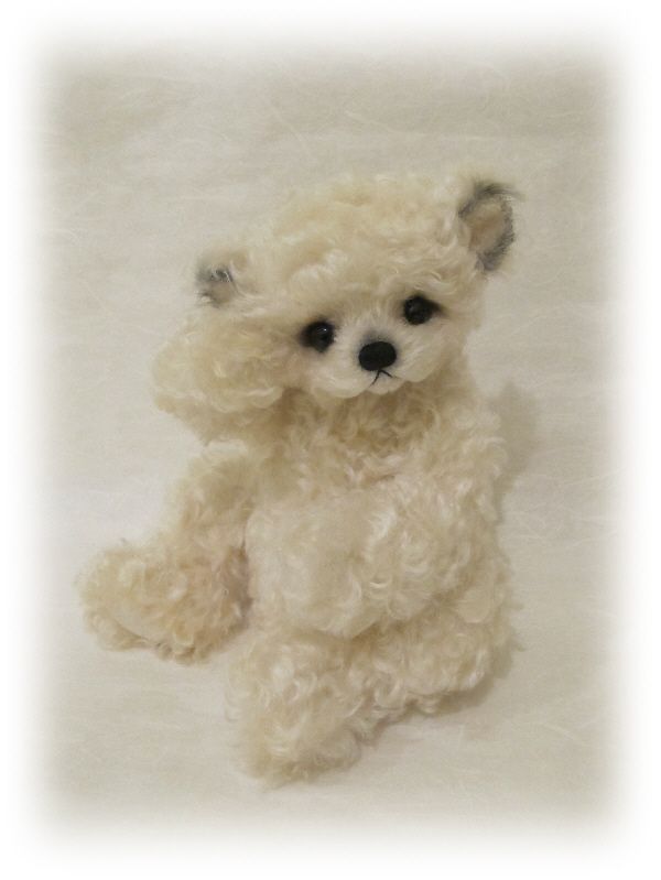 Precious OOAK White Kid Mohair Artist Booh Bear by Janice Woodard