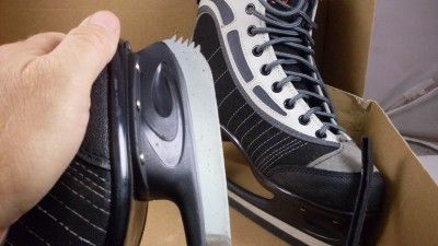 CCM RECREATIONAL JAMIE SALE & DAVID PELLETIER ICE SKATES SIZE 6 SKR55