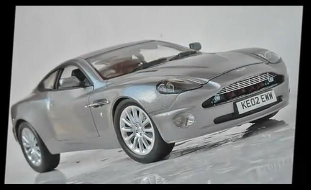 James Bond 007 Die Another Day Aston Martin V12 Vanquish Ertl Joyride