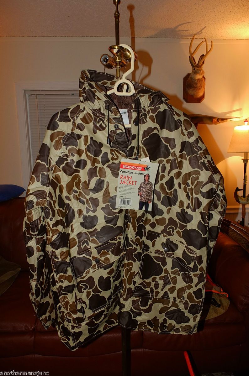 Winchester Camo Hunting Raincoat Jacket Size M New with Tags  