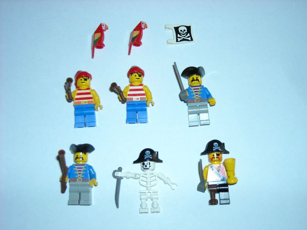 Lego Lot of 6 Pirate Minifigs w Accessories