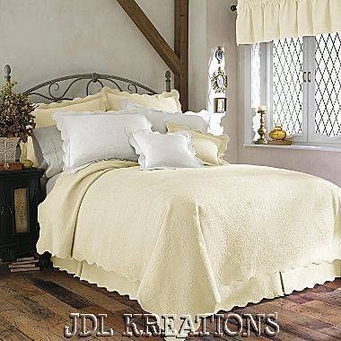  Loire Matelasse Ivory Coverlet King Size New