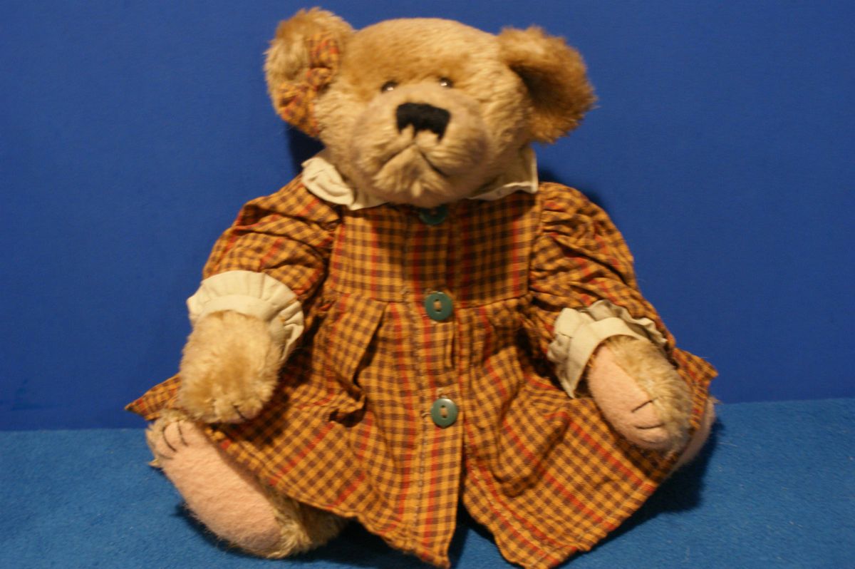 Boyds Bear Louella 10 inch Bear in Dress 1996 1998