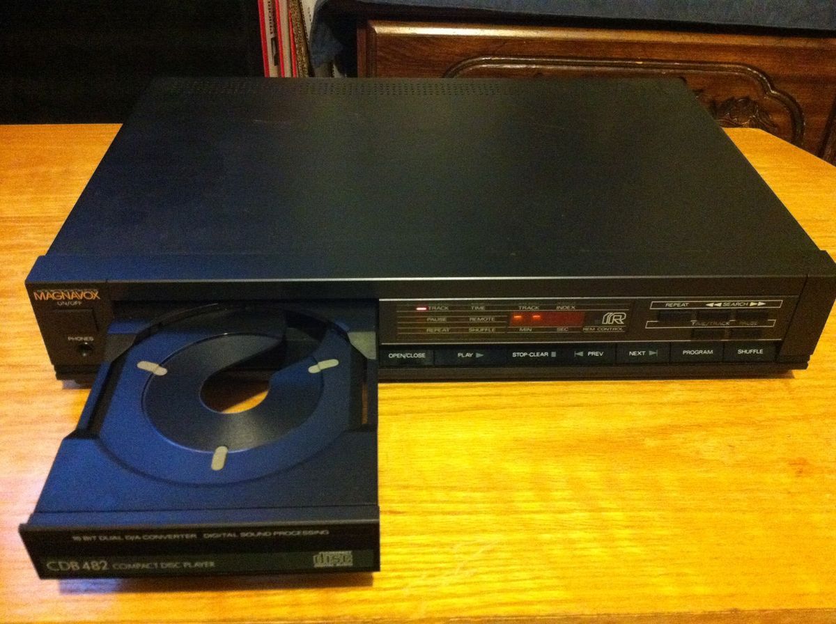 Magnavox CD Player Model CDB482 Old School