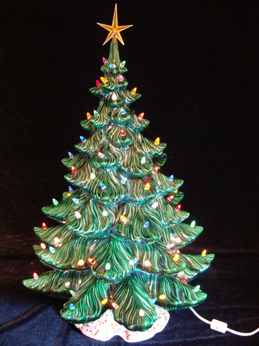 Vintage Ceramic Christmas Tree Large Green 25 Atlantic Mold Confetti