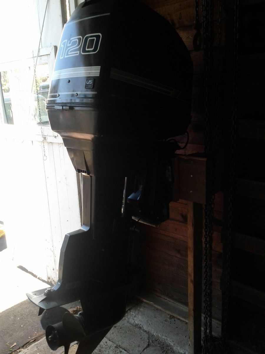 120HP Mercury Outboard Motor Rebuilt with Warranty 