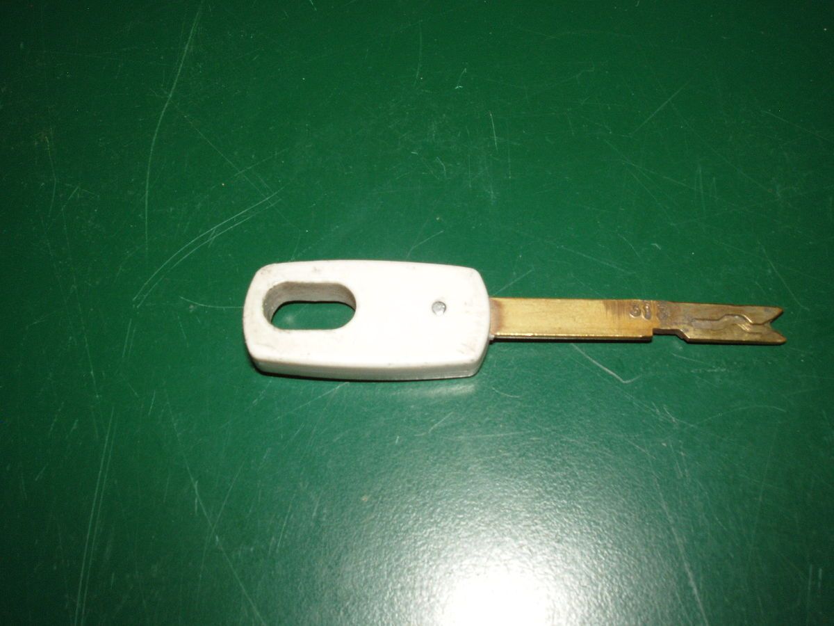 Parking Meter Key for Duncan Model Meters