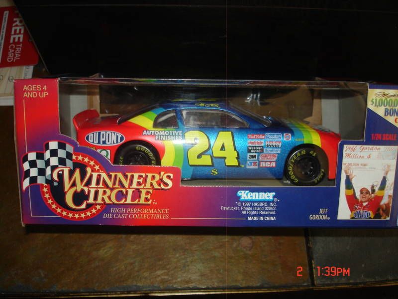 Jeff Gordon 24 Dupont Million Dollar 1 24 Scale Car