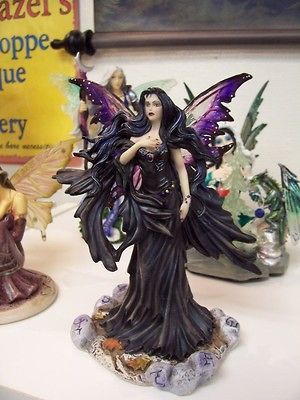 STORM RUNES FAIRY FIGURINE NENE THOMAS LE RETIRED SOLD OUT NEW