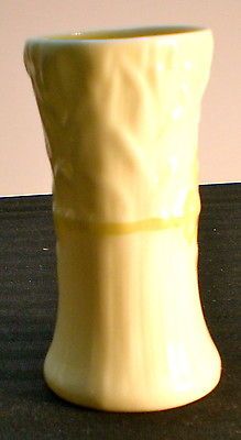 AUTHENTIC BELLEEK IRISH CHINA – IRELAND BUD VASE w/ GOLD STAMP