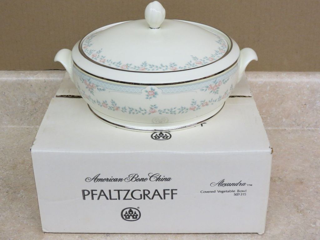 Pfaltzgraff Alexandra Covered Vegetable Bowl 507 315 New In Box Nice