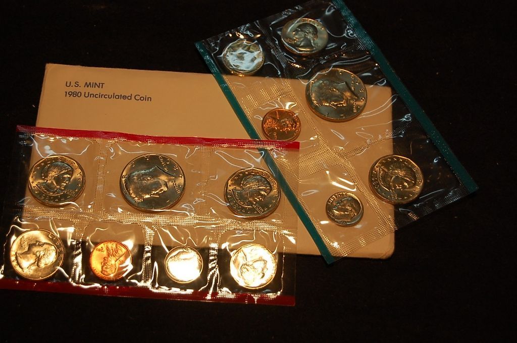 Uncirculated Set SBA Susan B Anthony Dollar & Kennedy Half