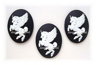 WHITE 3/D WINGED UNICORN PEGASUS on BLACK 40mm x 30mm Costume