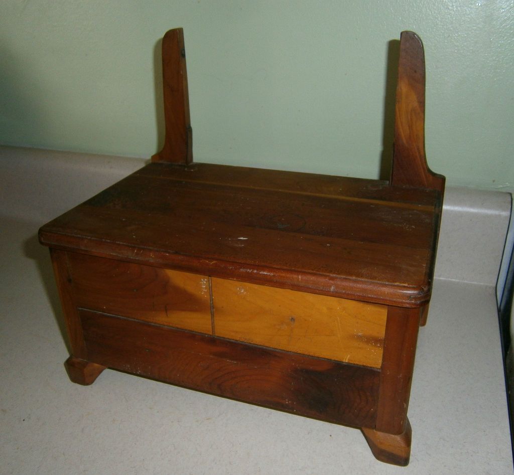 Antique Wood Shaving Stand Dresser Table Top Jewelry Box Vanity