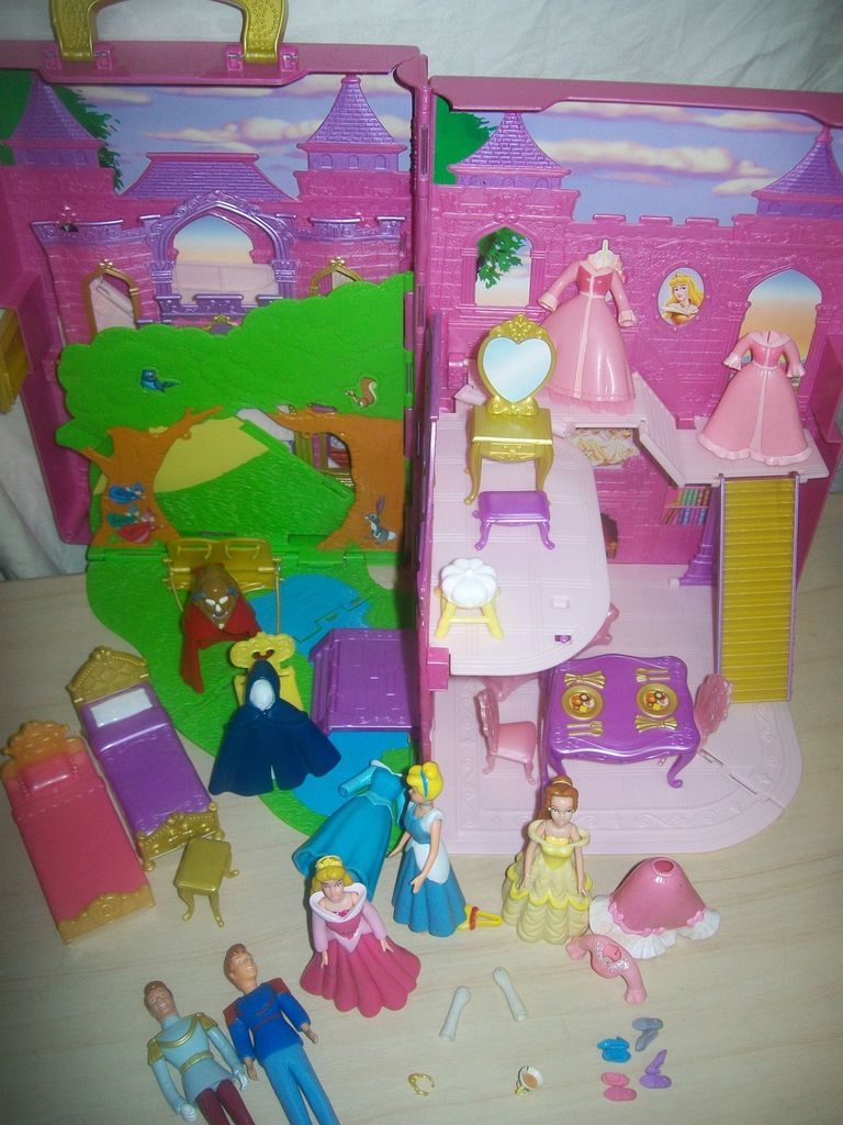 DISNEY PRINCESS pink folding castle carry case polly pocket size with