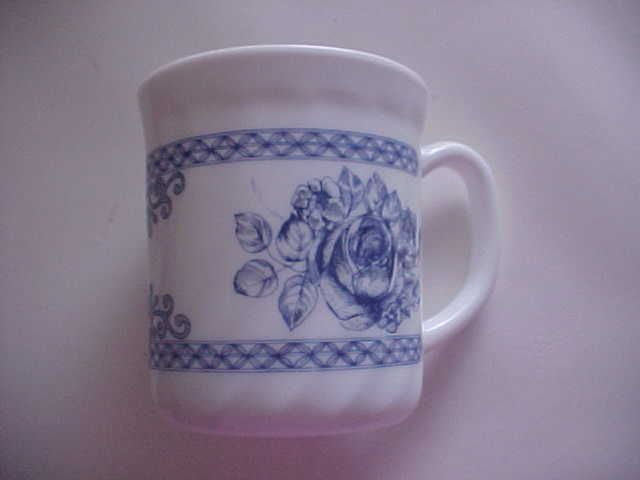 HONORINE By Arcopal China Mug Made in France 3 1/2