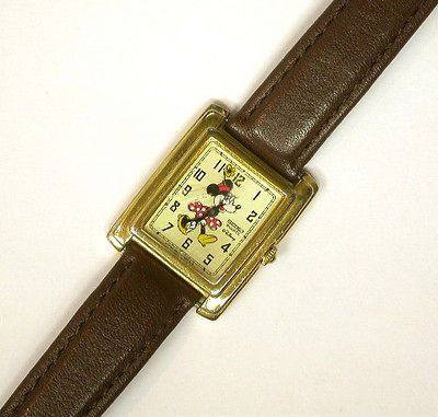 GP/SS RECTANGULAR SHAPED 22 X 28MM SEIKO QUARTZ MINNIE MOUSE WATCH