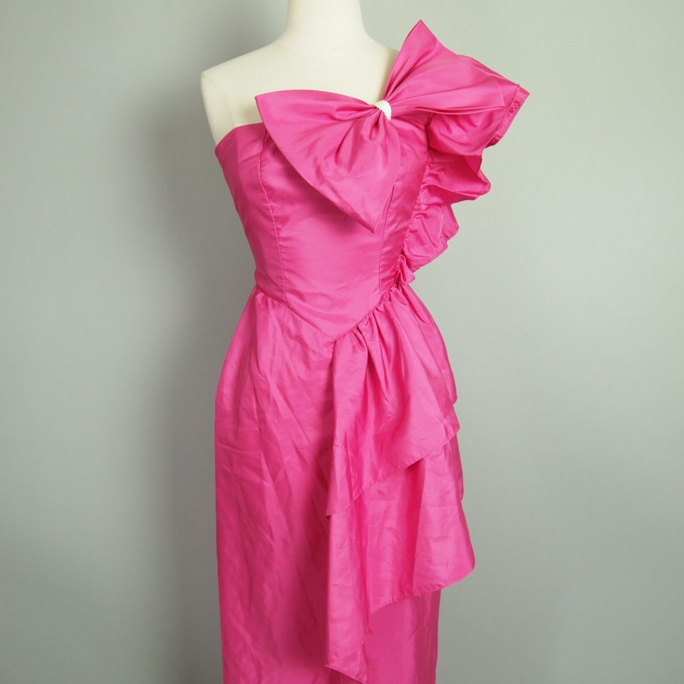 DRESS   HOT PINK ruffles asymmetric Bow trophy glam one shoulder XS