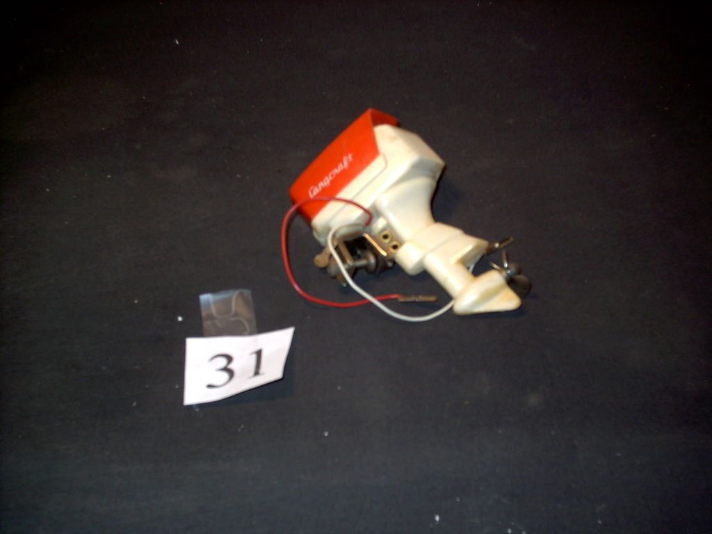 outboard motor in Battery Operated