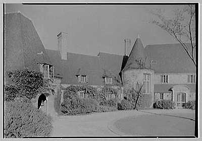 Rush Sturges,reside nce in Wakefield,Rhod e Island. Entrance facade