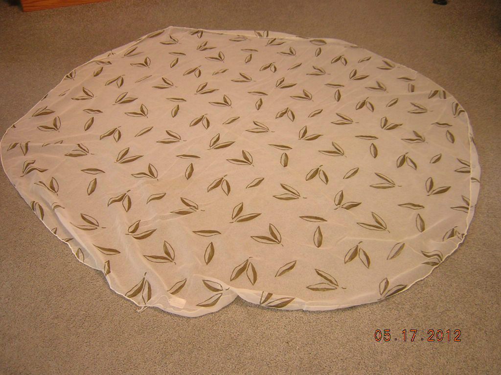 EXCELLENT 60 INCH ROUND TABLECLOTH