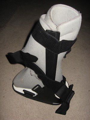 PADDED WALKING CAST~ ORTHOPEDICB OOT BRACEFOOT SUPPORTMult i