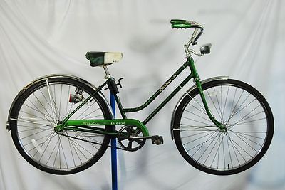 Vintage 1971 Schwinn Breeze Ladies Adult Bicycle 17 Cruiser Bike