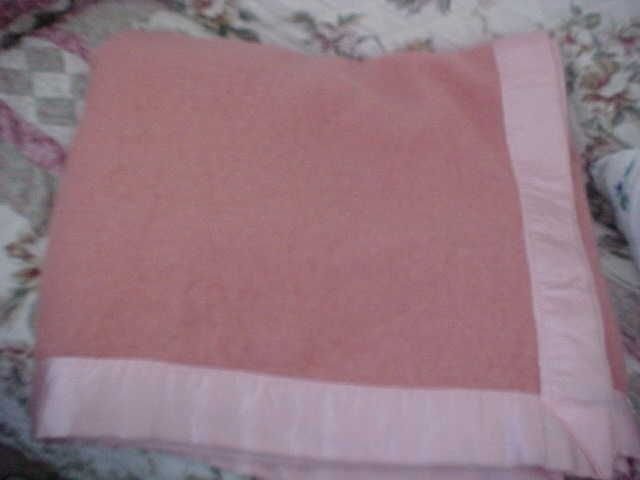 Vintage Chatham Blanket~Salmon ~Pink Satin Binding~100%Wo ol~