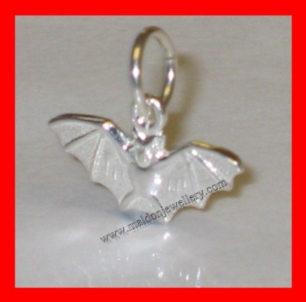 small sterling silver charm .925 x 1 flying bats horror vampire charms