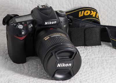 Nikon D90 w/ Nikon 18 200mm Lens