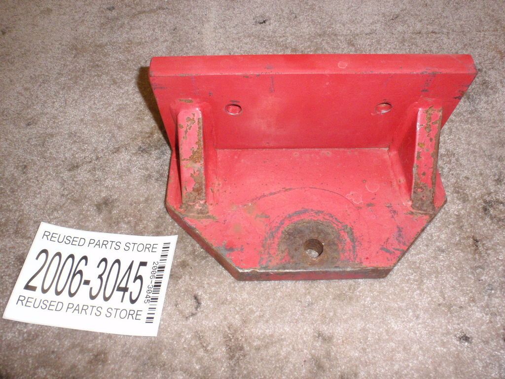 TORO COMMERCIAL PROLINE 118 LAWN MOWER HITCH/ COUNTER WEIGHT