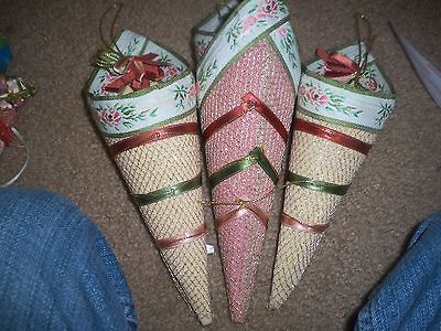 SET OF 3 CORNUCOPIA VICTORIAN ORNAMENTS GOLD AND BURGUNDY WITH PASTEL