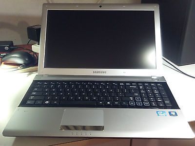 Samsung RV520 15.6 LED Intel 2nd Gen. i3 2310M CPU 320GB HDD Win 8 NO