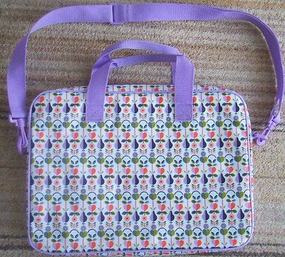 PAPERCHASE PADDED LAPTOP BAG   PEAR PRINT   MAUVE, PURPLE & WHITE