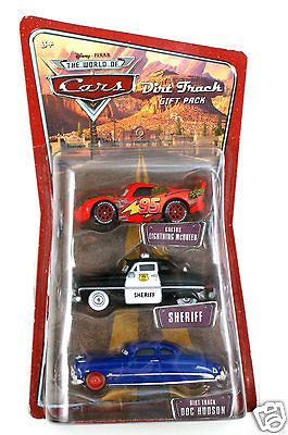 Disney Pixar Cars World of Cars DIRT TRACK GIFT PACK SHERIFF DOC